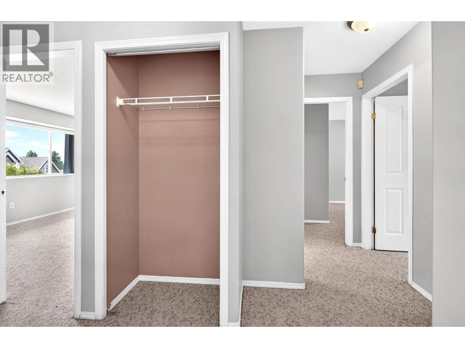 1725 Coldwater Drive Property Photo 10