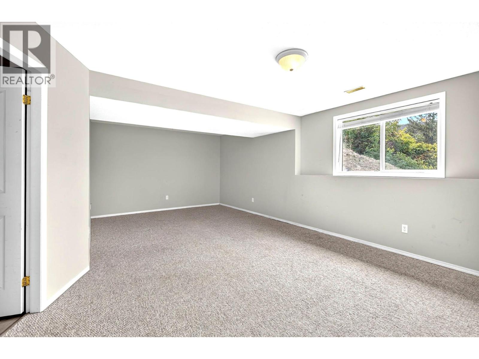 1725 Coldwater Drive Property Photo 40