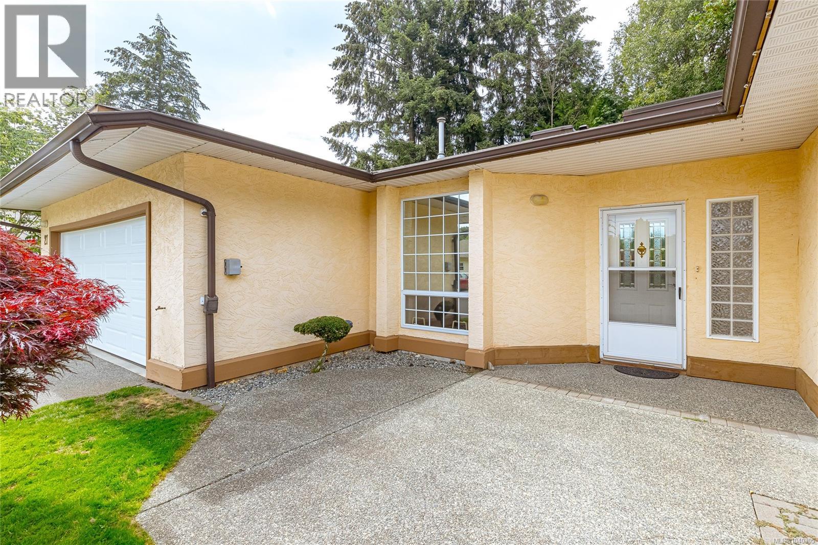 28 2979 River Rd Property Photo 3