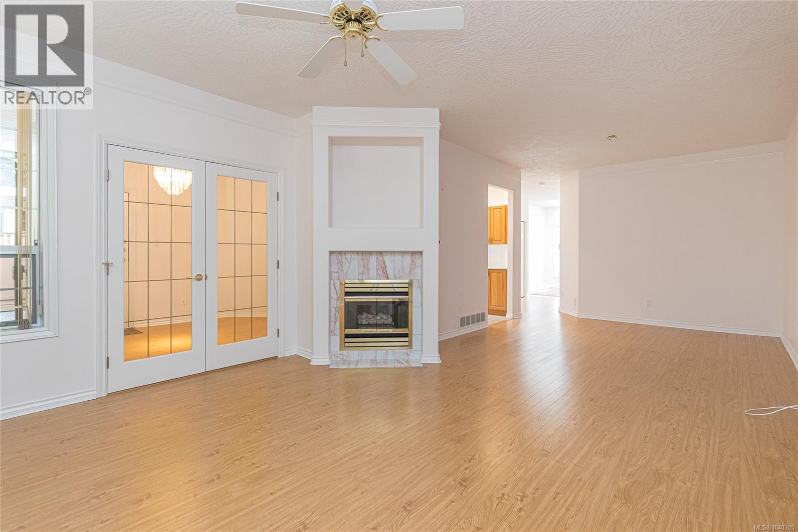28 2979 River Rd Property Photo 7
