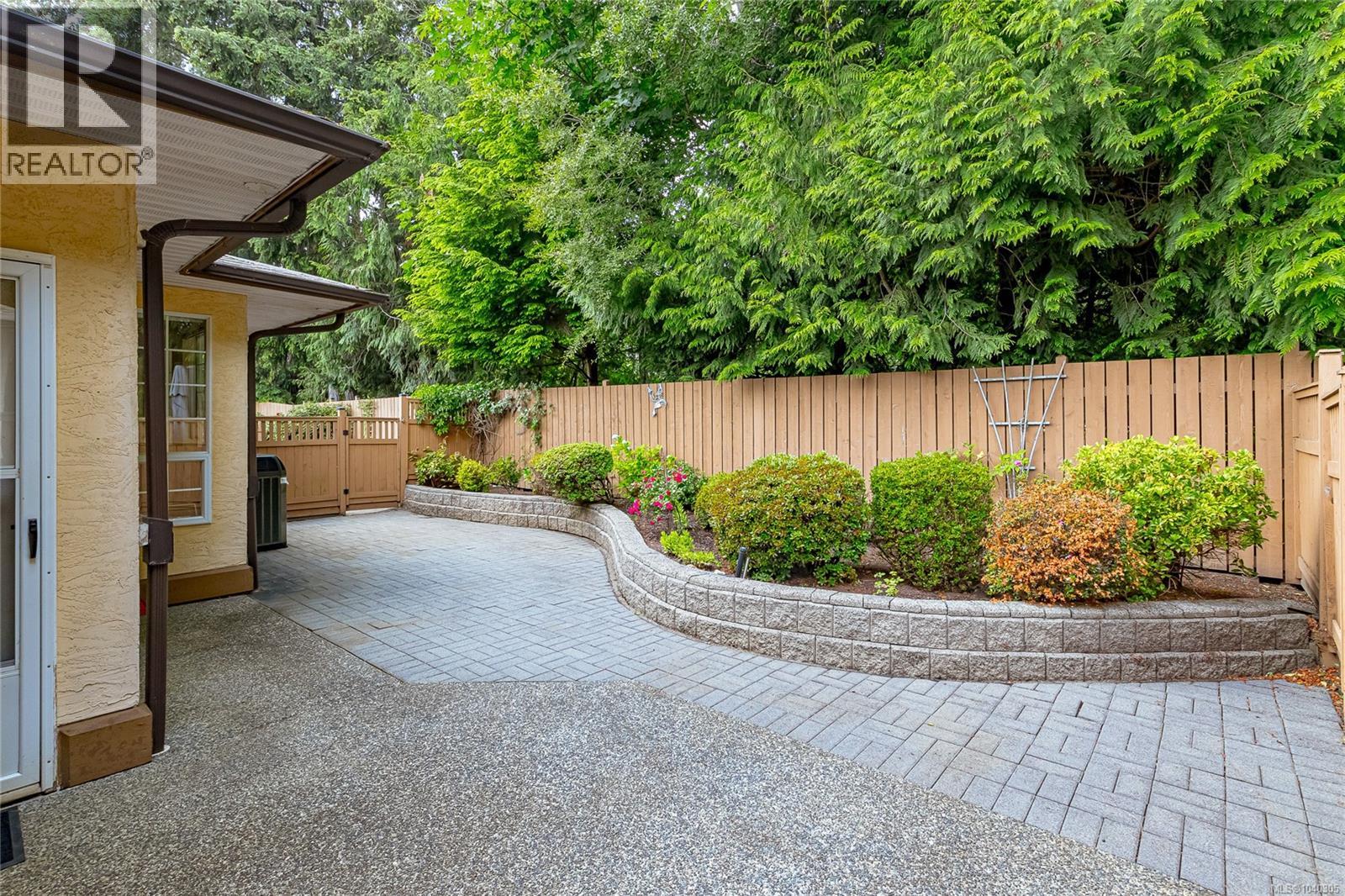 28 2979 River Rd Property Photo 29