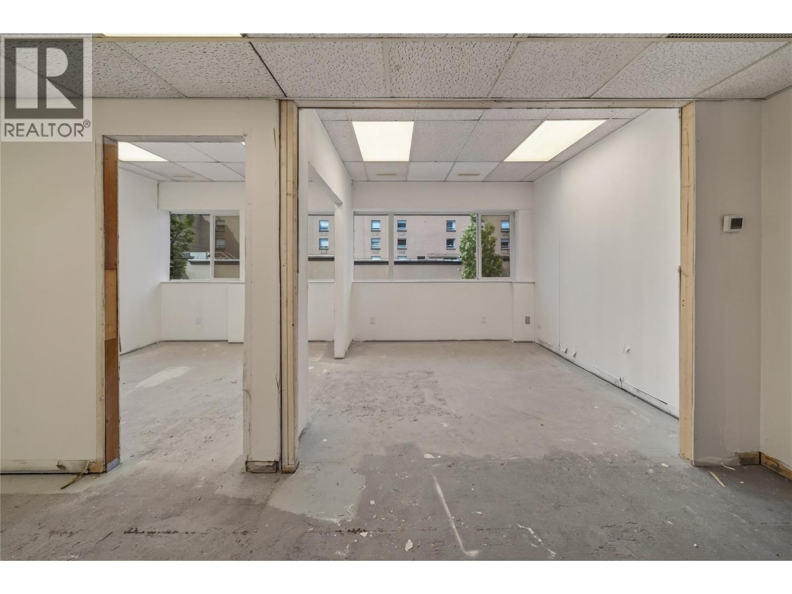 304 Martin Street Property Photo 16
