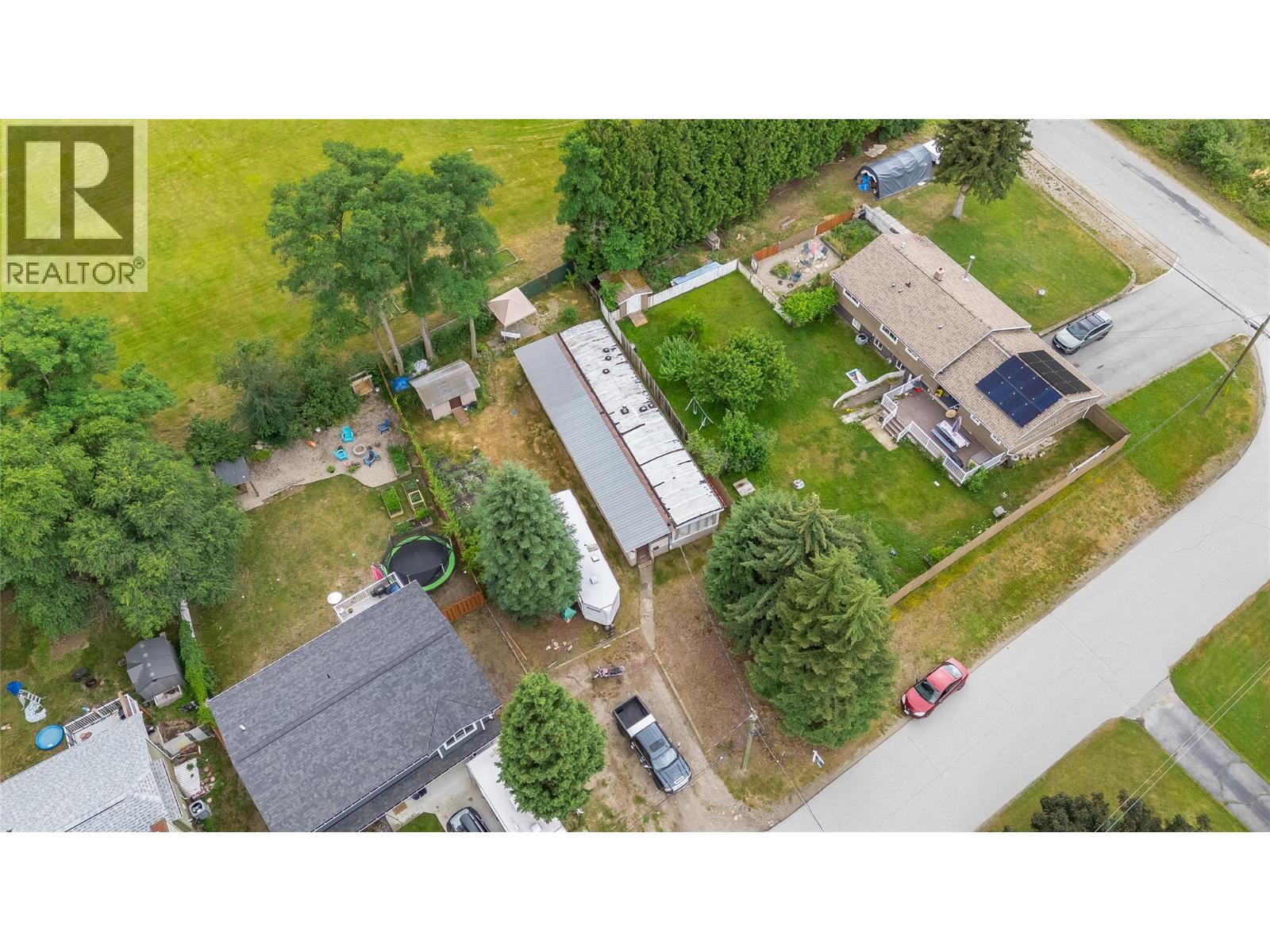 304 103 Street Property Photo 5