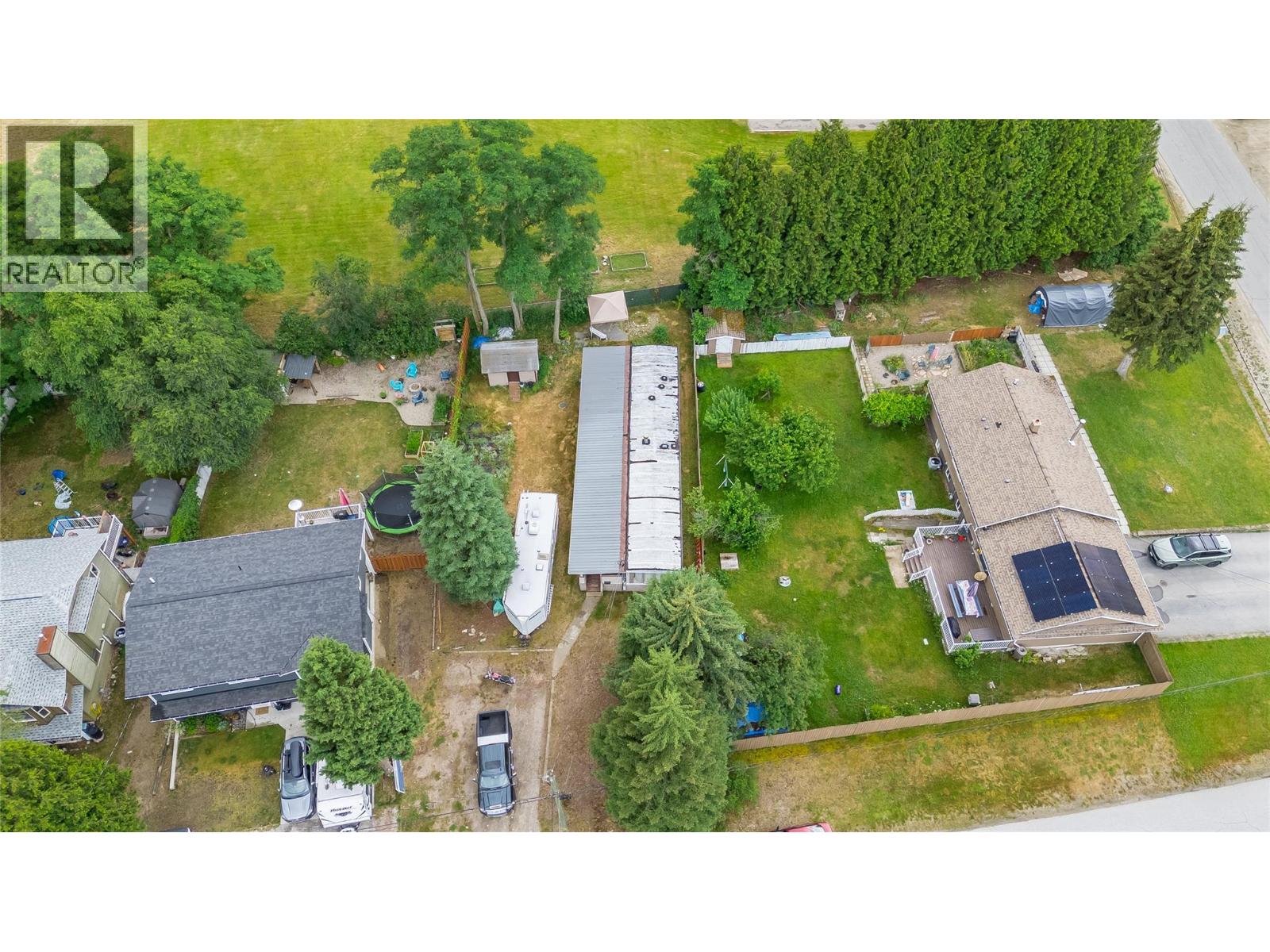 304 103 Street Property Photo 9