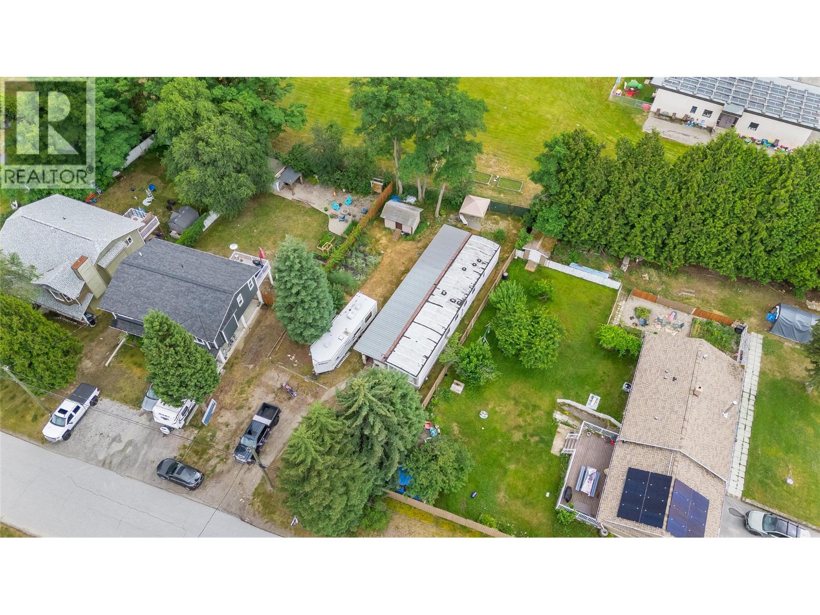 304 103 Street Property Photo 12