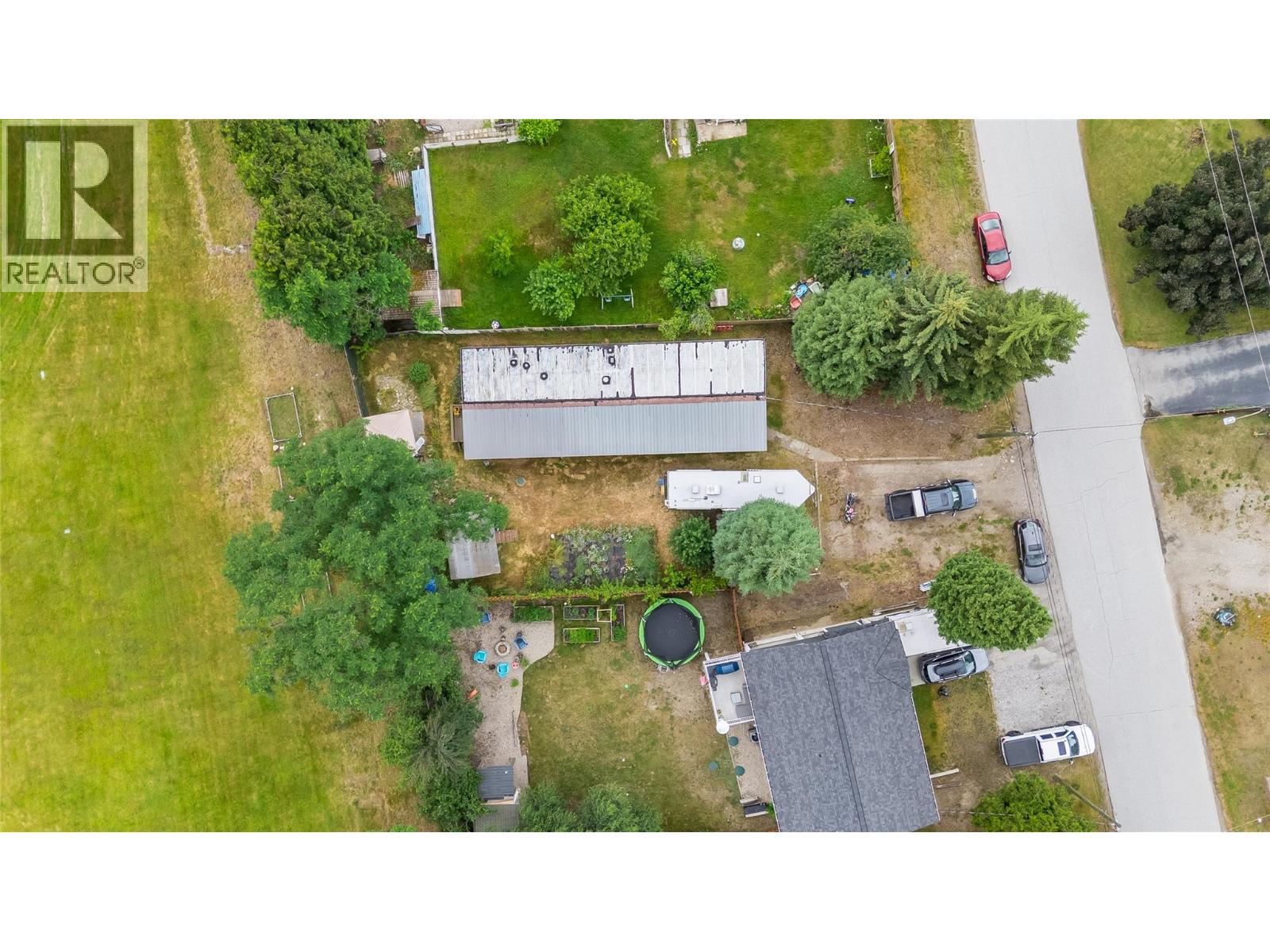 304 103 Street Property Photo 23