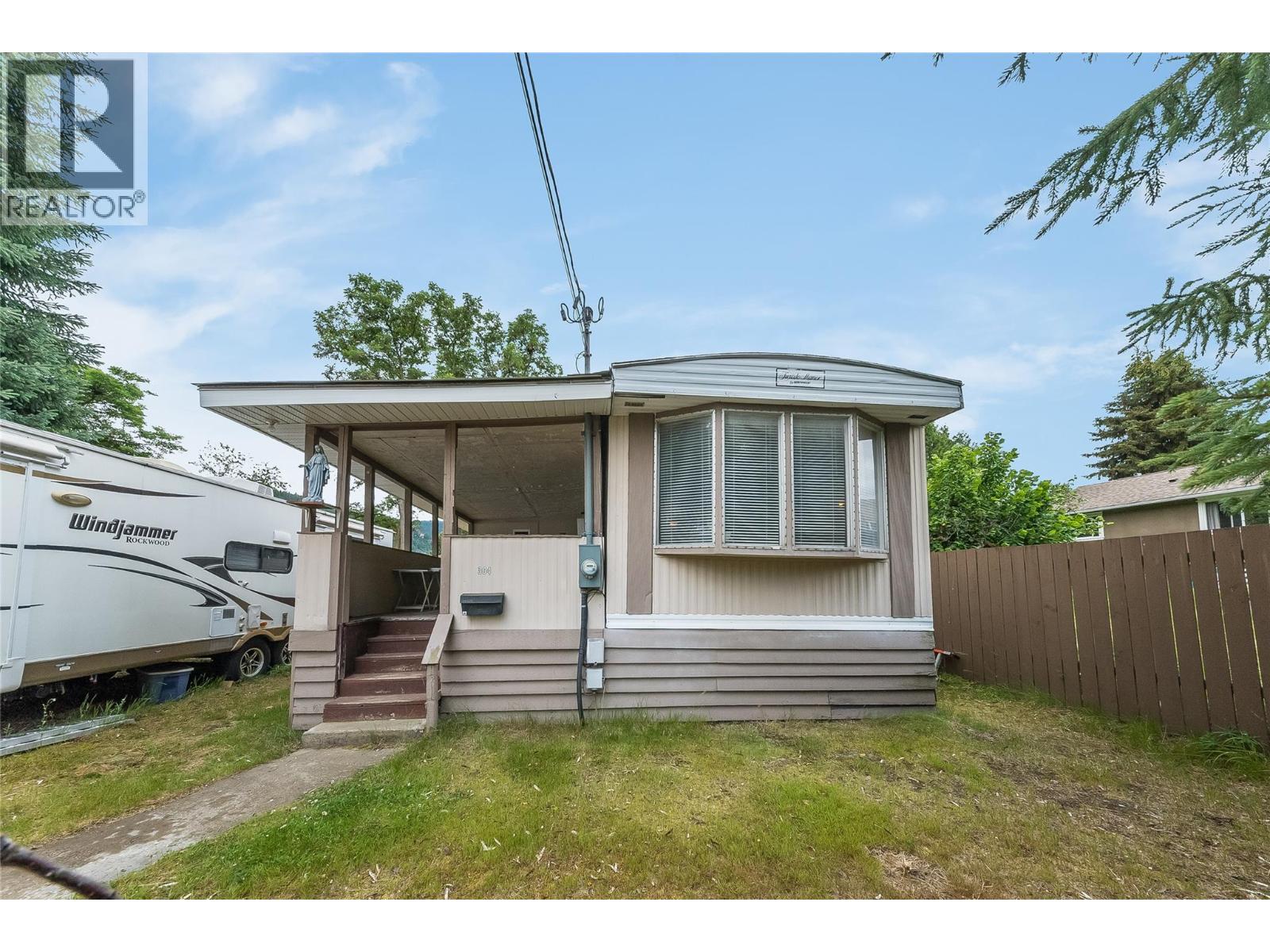 304 103 Street Property Photo 32