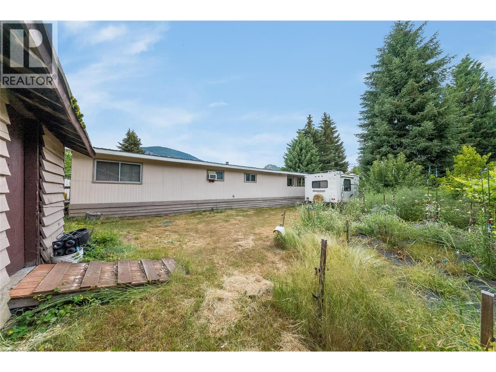304 103 Street Property Photo 35