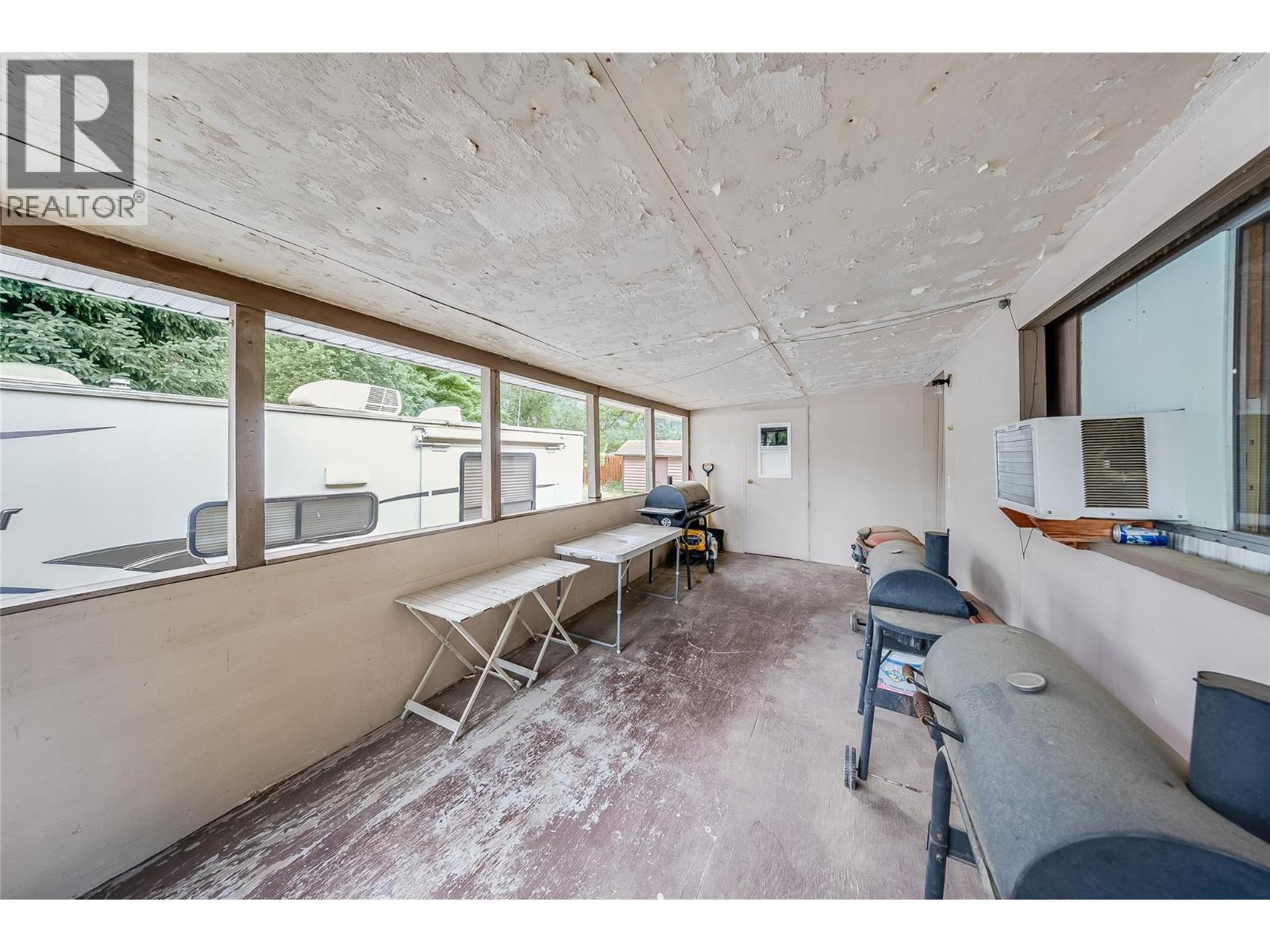 304 103 Street Property Photo 41