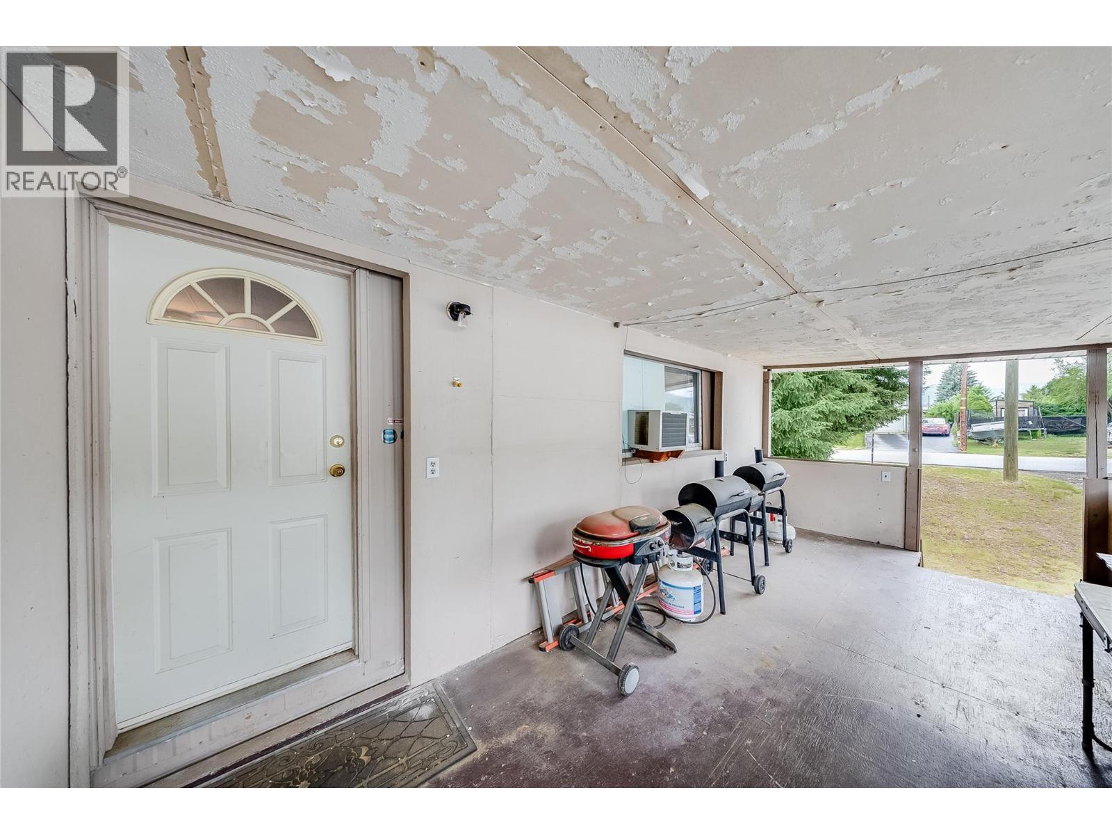304 103 Street Property Photo 42