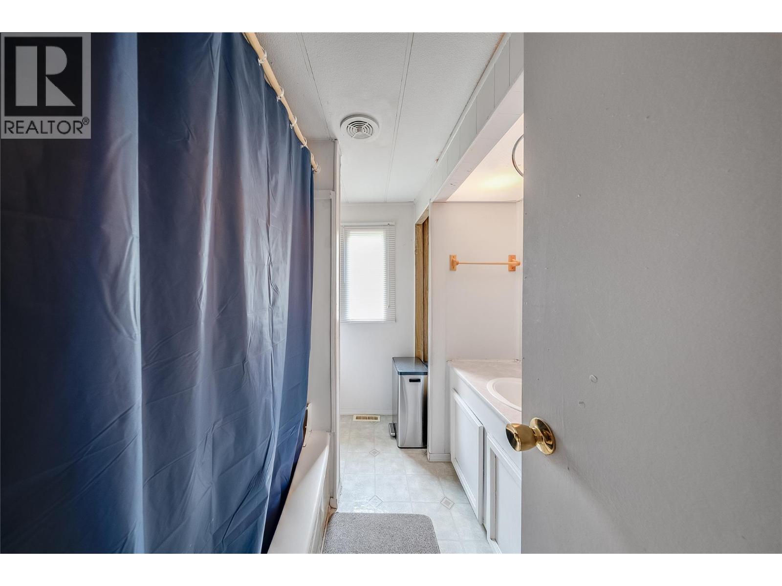 304 103 Street Property Photo 47