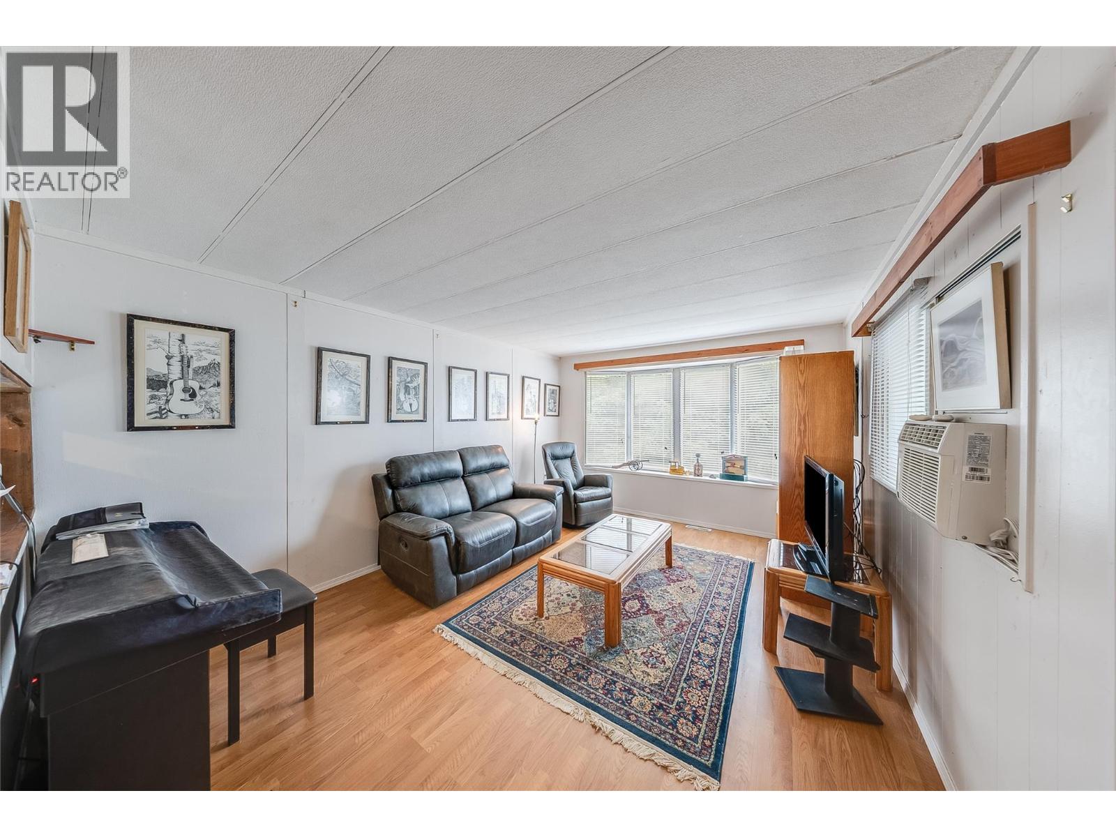 304 103 Street Property Photo 59