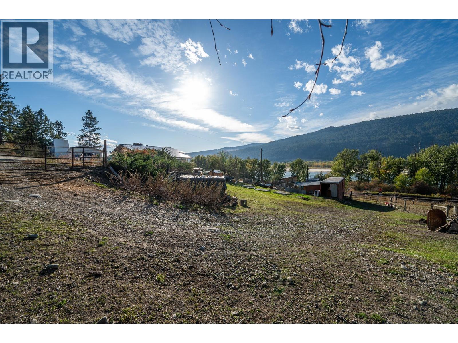 7941 Yellowhead Highway Property Photo 20