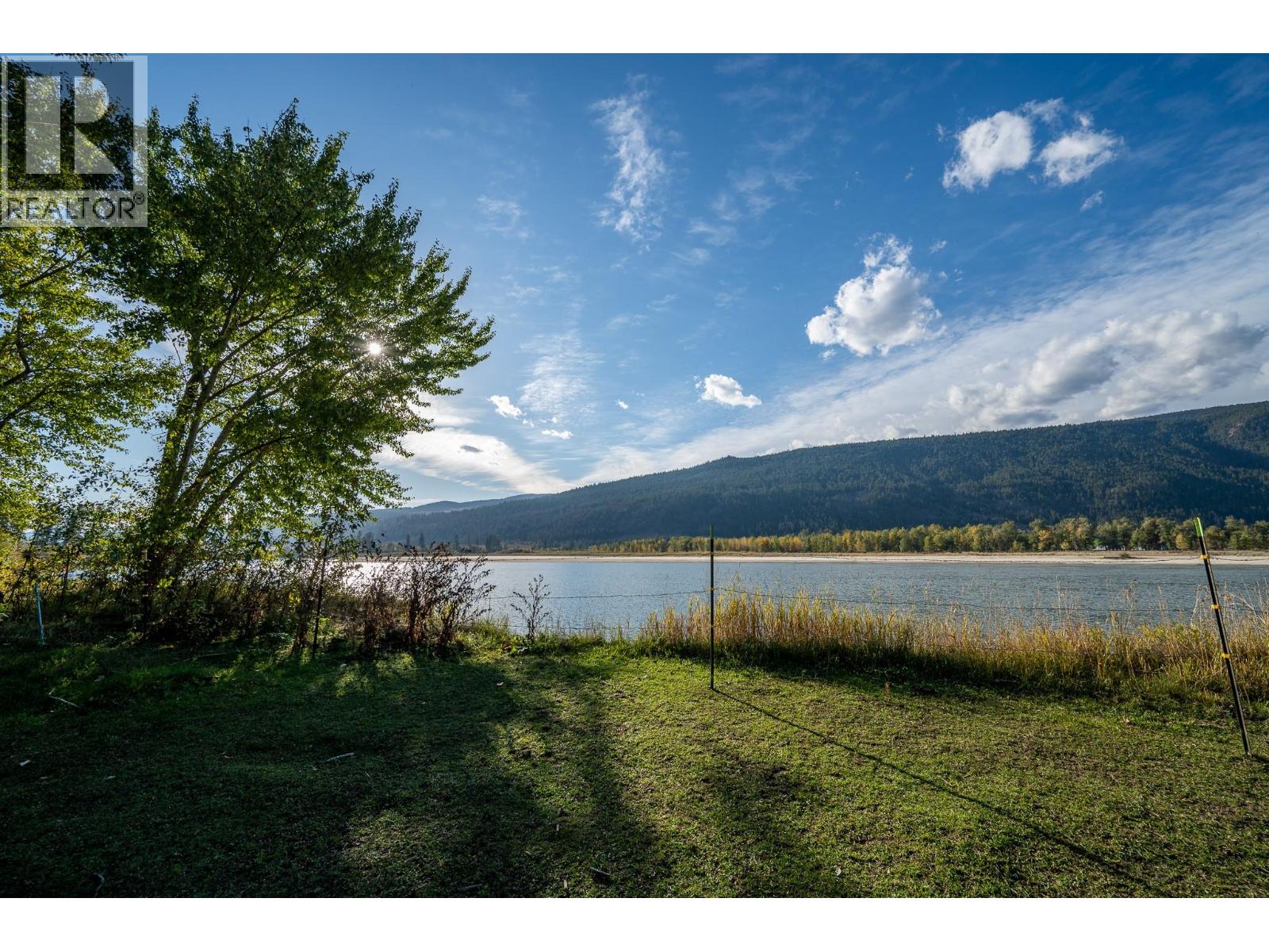 7941 Yellowhead Highway Property Photo 21