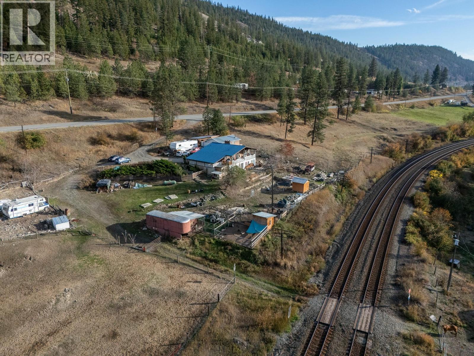 7941 Yellowhead Highway Property Photo 27