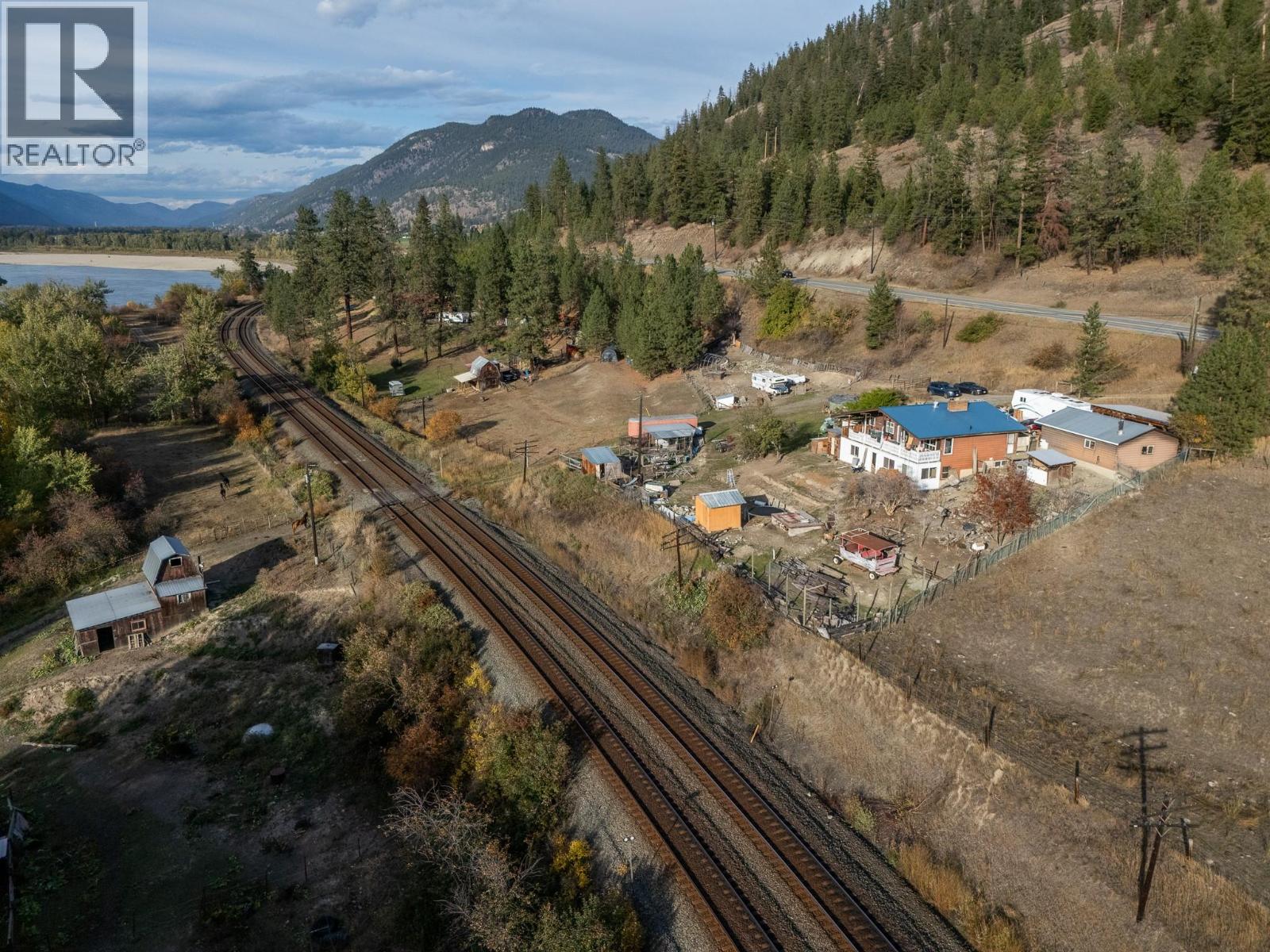 7941 Yellowhead Highway Property Photo 33