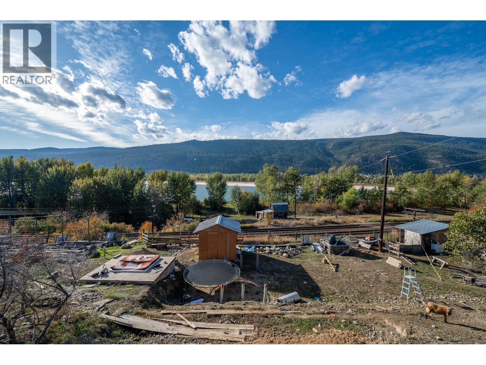 7941 Yellowhead Highway Property Photo 34