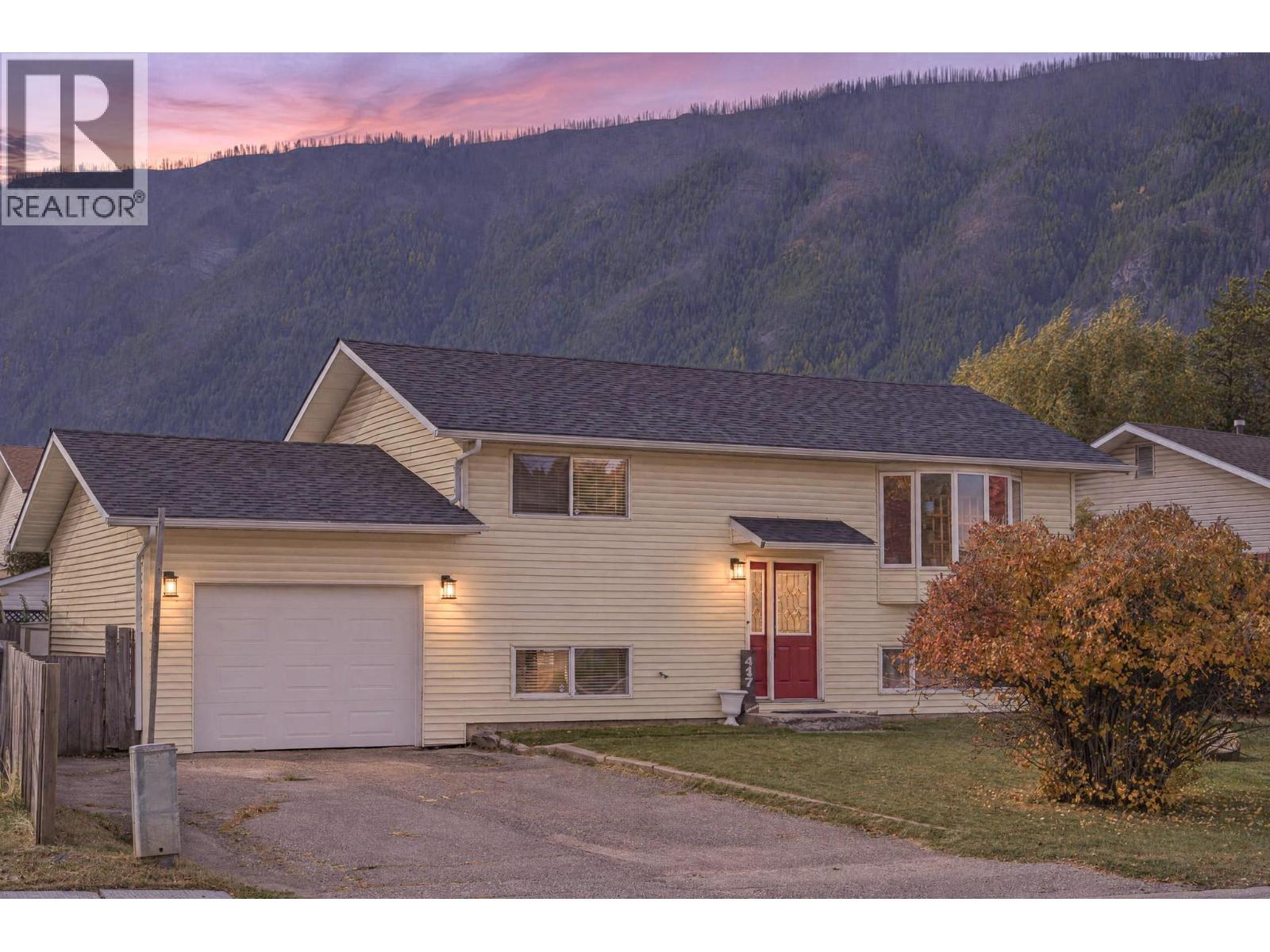 417 Engelmann Spruce Drive Property Photo 1