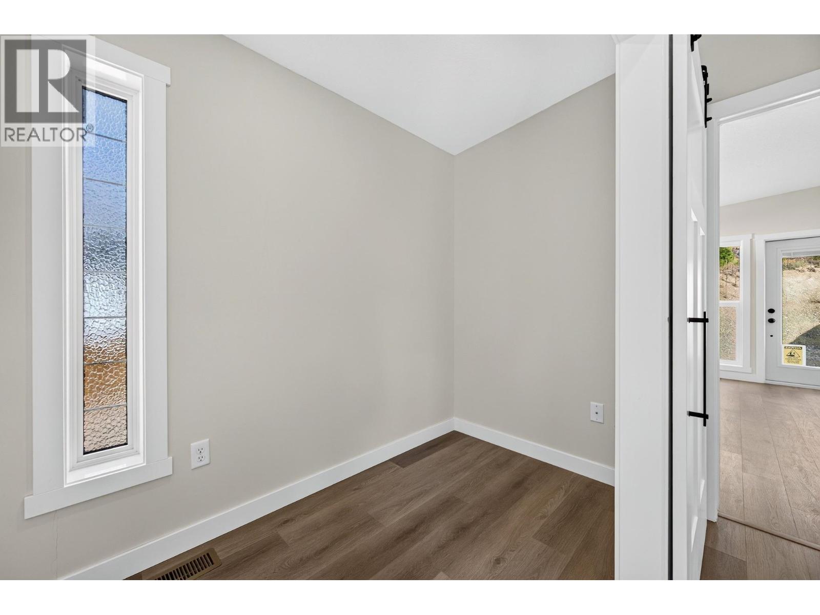 470 Reflection Lake Road Unit# 46 Property Photo 31