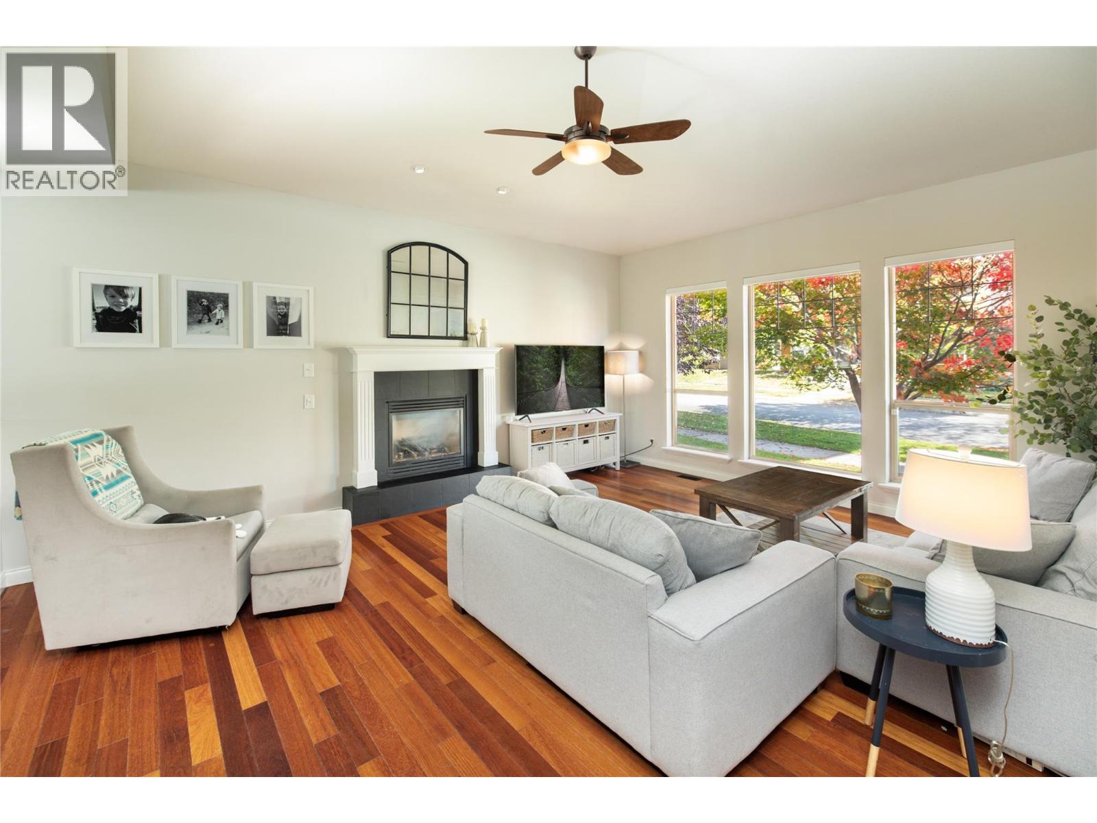 319 Mccarren Avenue Property Photo 3