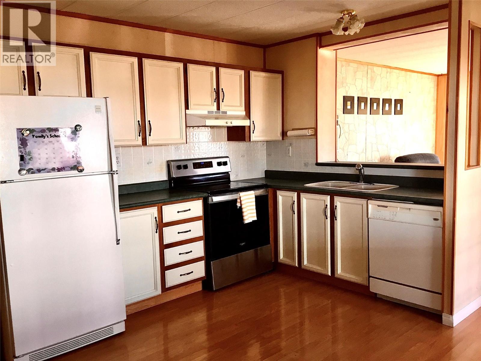724 Innes Avenue S Unit# 26 Property Photo 9