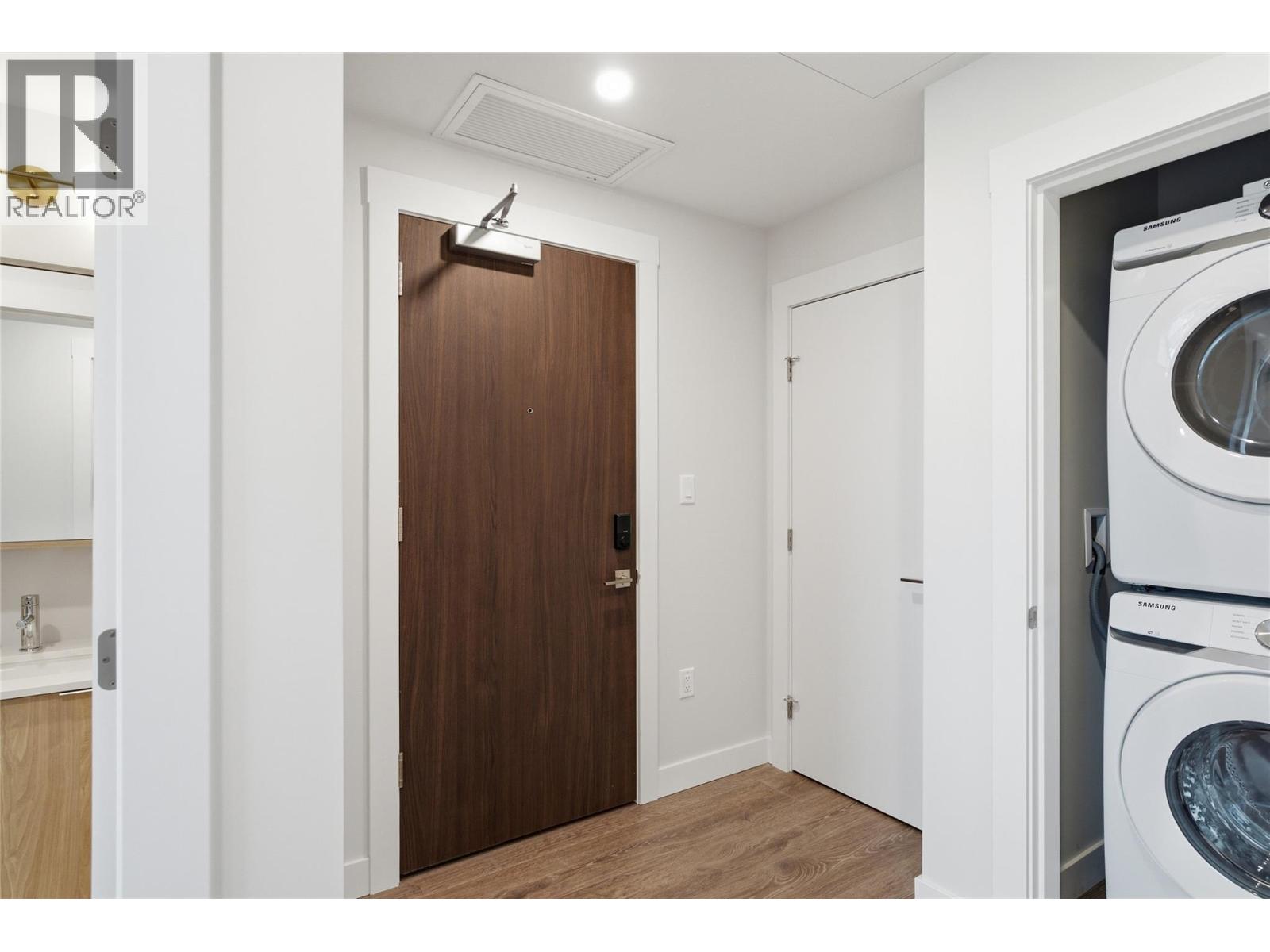 460 Nicola Street Unit# 1008 Property Photo 4