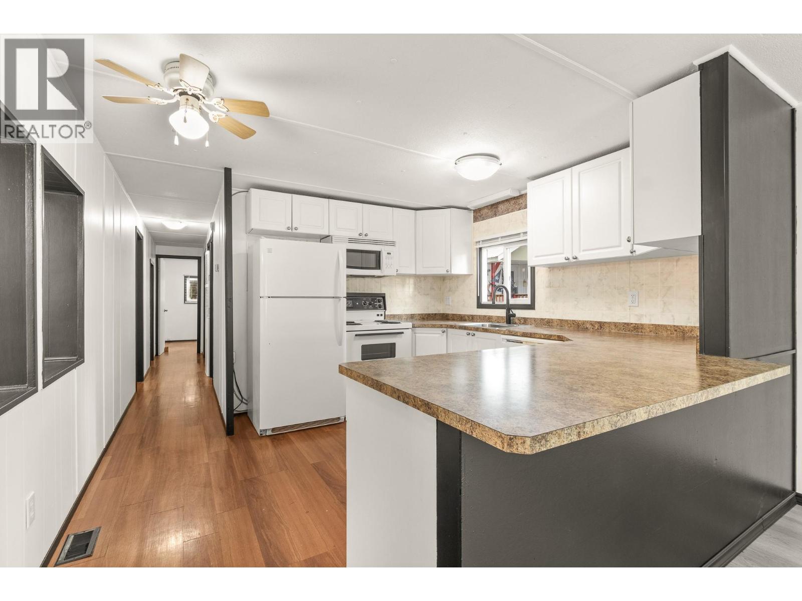 6670 Trans Canada Highway Highway Ne Unit# 6 Property Photo 6