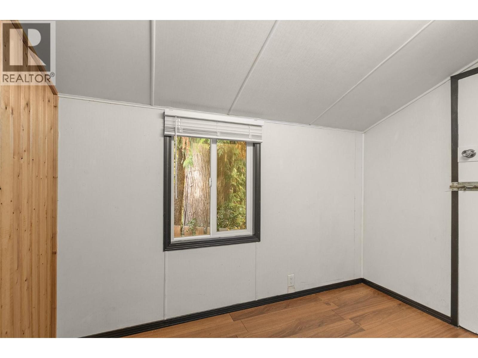 6670 Trans Canada Highway Highway Ne Unit# 6 Property Photo 18