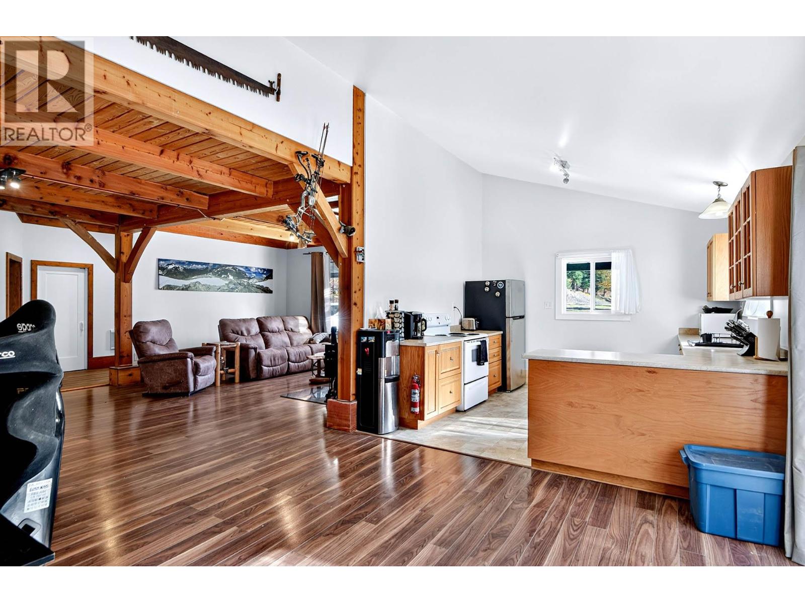 9524 Tranquille Criss Creek Road Property Photo 19