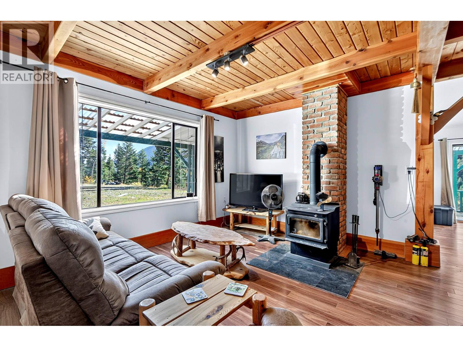 9524 Tranquille Criss Creek Road Property Photo 25