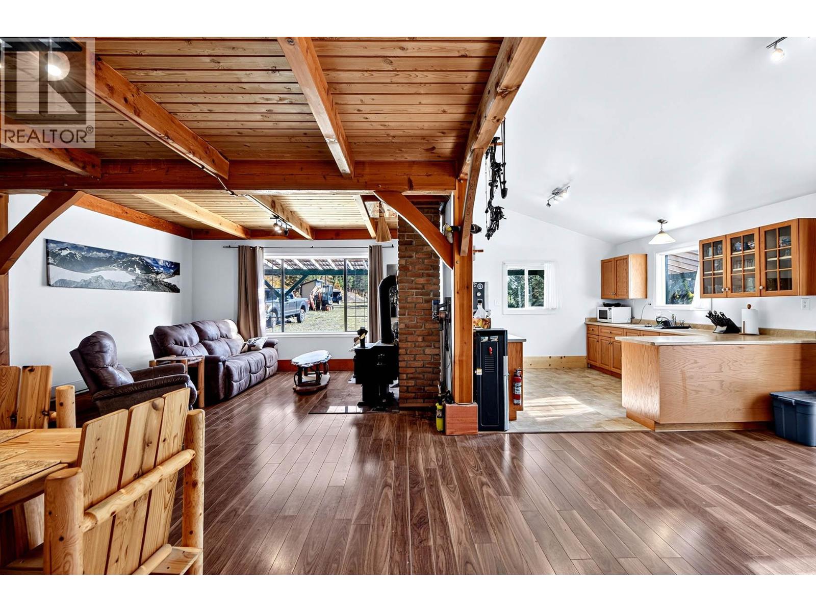 9524 Tranquille Criss Creek Road Property Photo 27