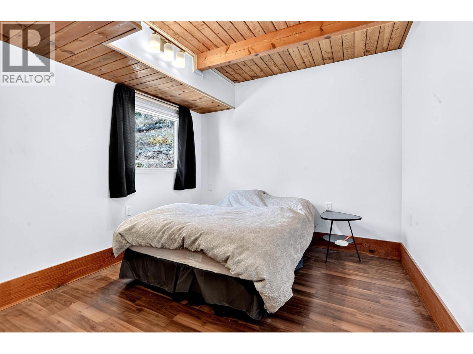 9524 Tranquille Criss Creek Road Property Photo 34