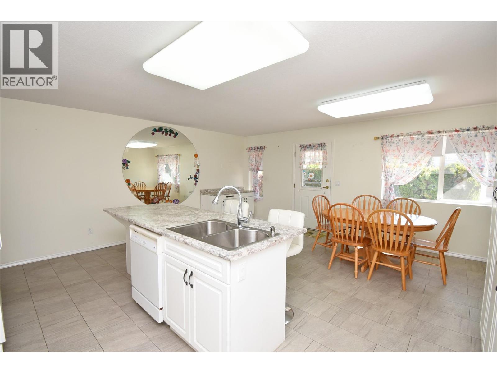 5309 21 Street Property Photo 27