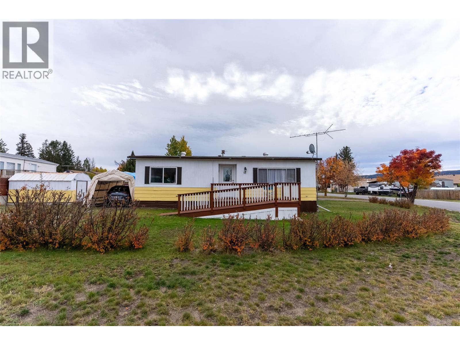 13 Topaz Crescent Property Photo 21