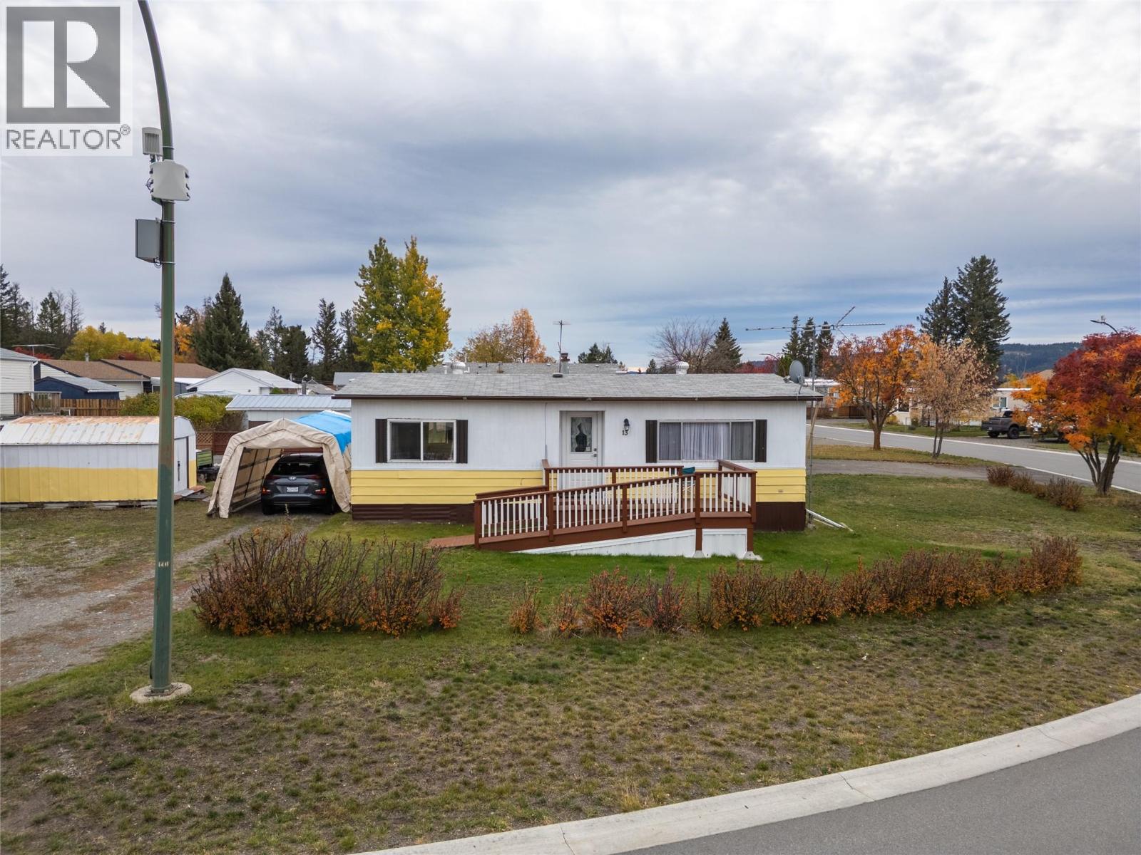 13 Topaz Crescent Property Photo 22