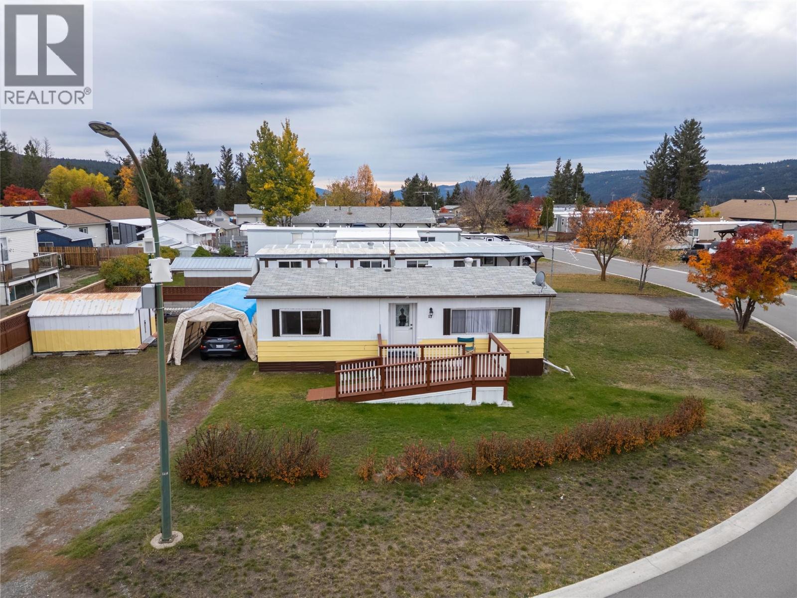 13 Topaz Crescent Property Photo 24