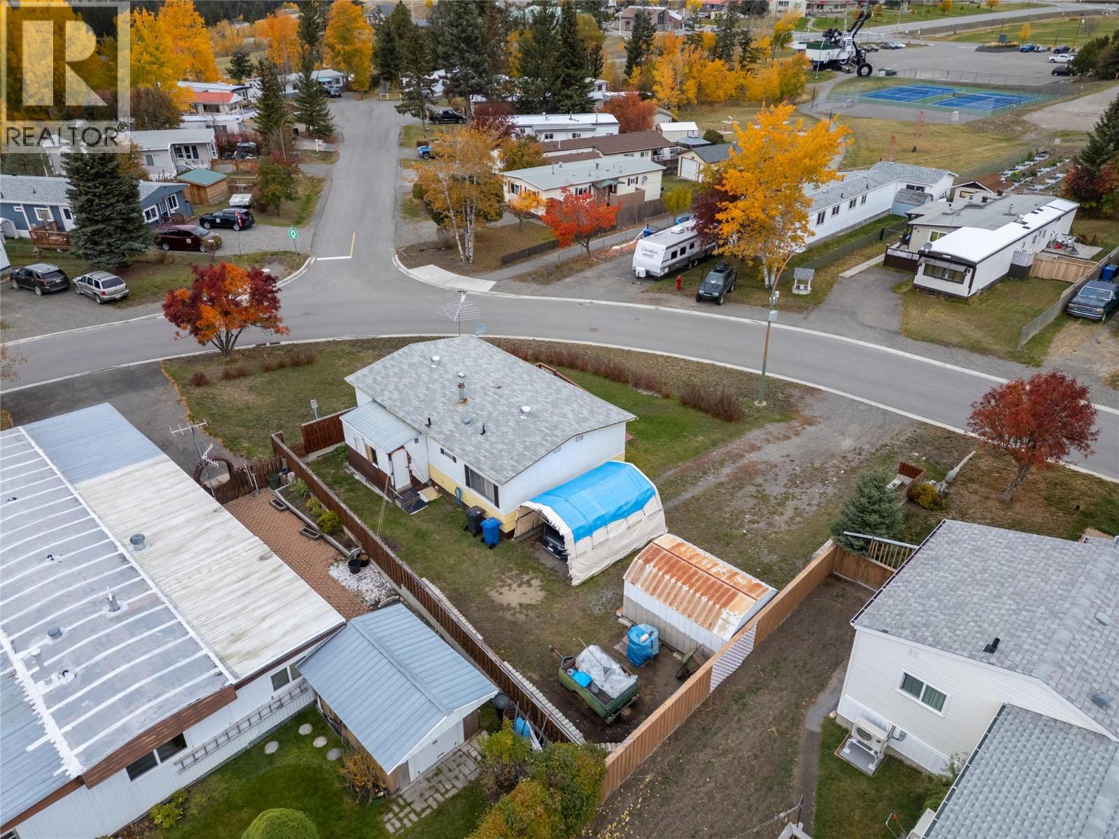 13 Topaz Crescent Property Photo 27