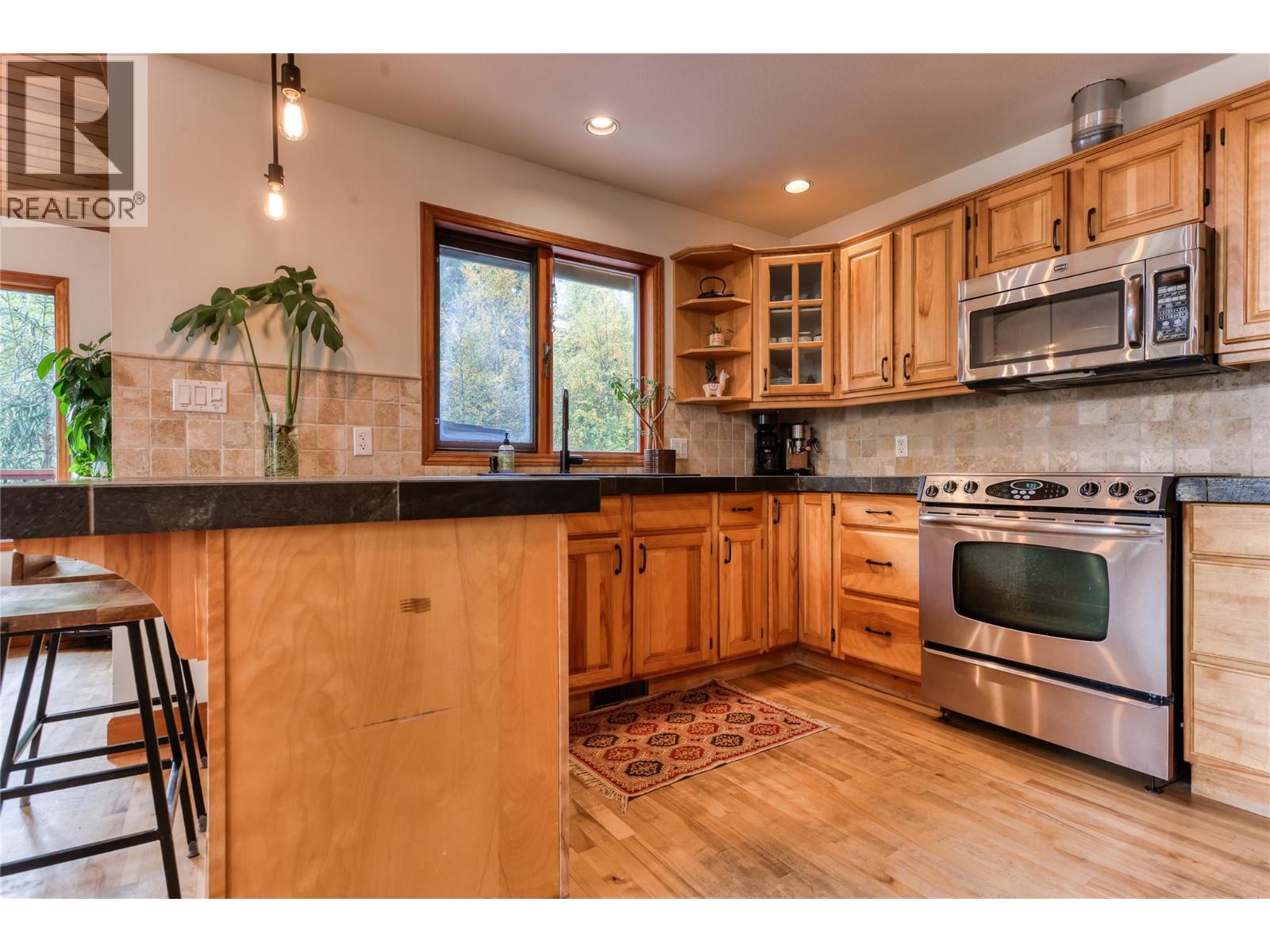 3795 Aaron Road Property Photo 11