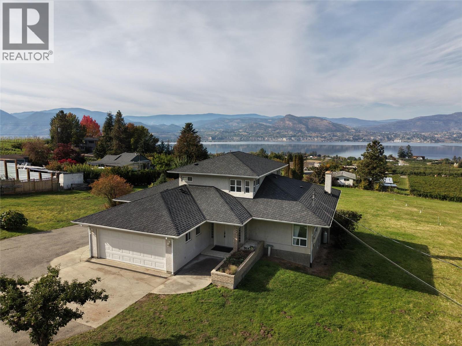 3925 North Naramata Road Property Photo 13