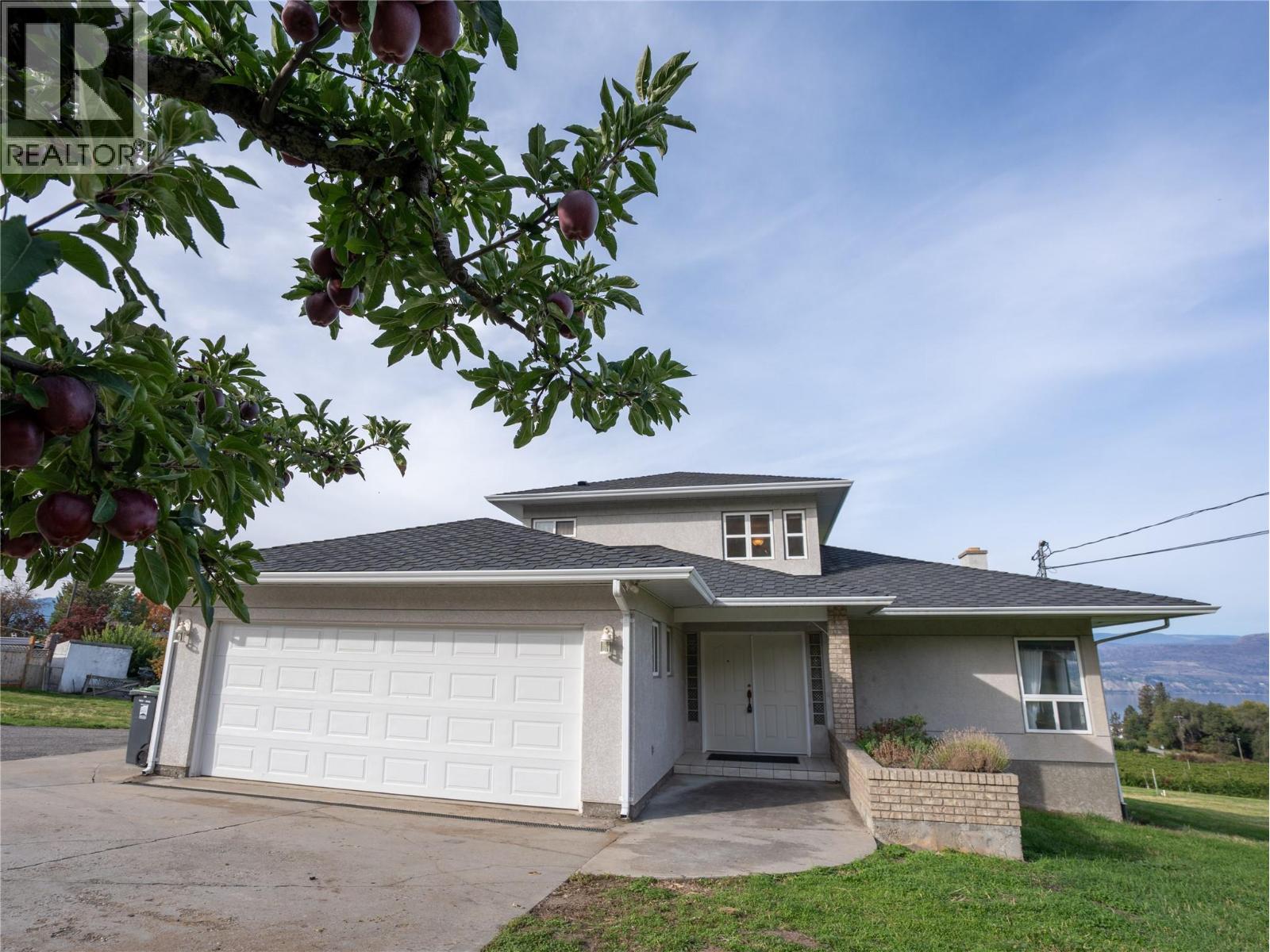 3925 North Naramata Road Property Photo 34