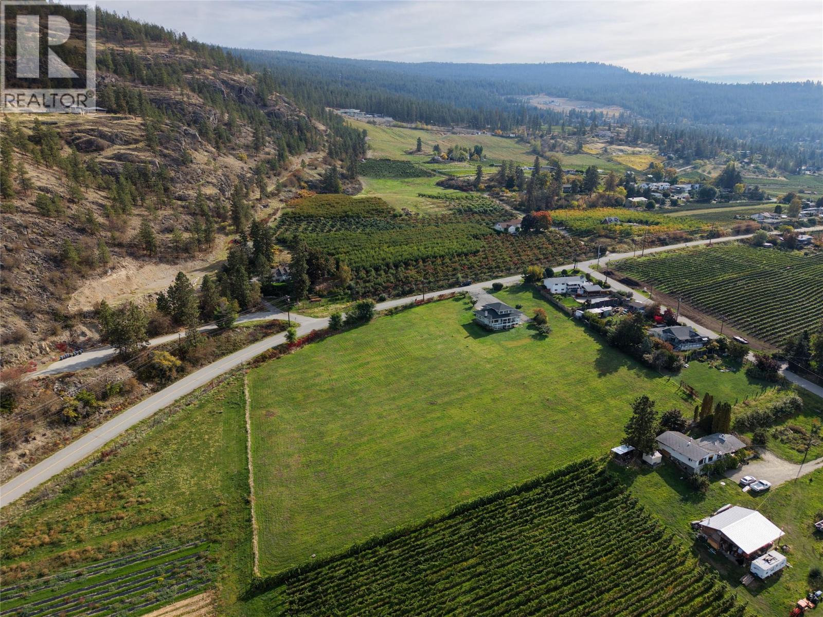 3925 North Naramata Road Property Photo 41