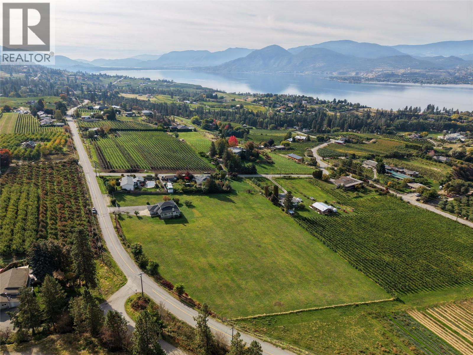 3925 North Naramata Road Property Photo 44