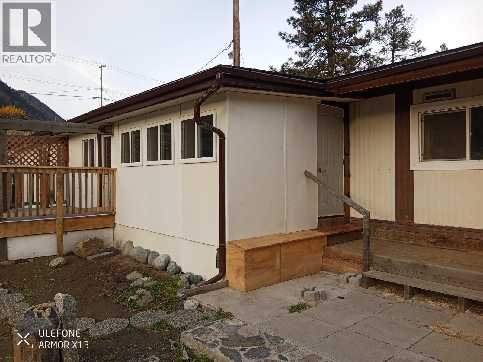 100 Main Street Property Photo 7