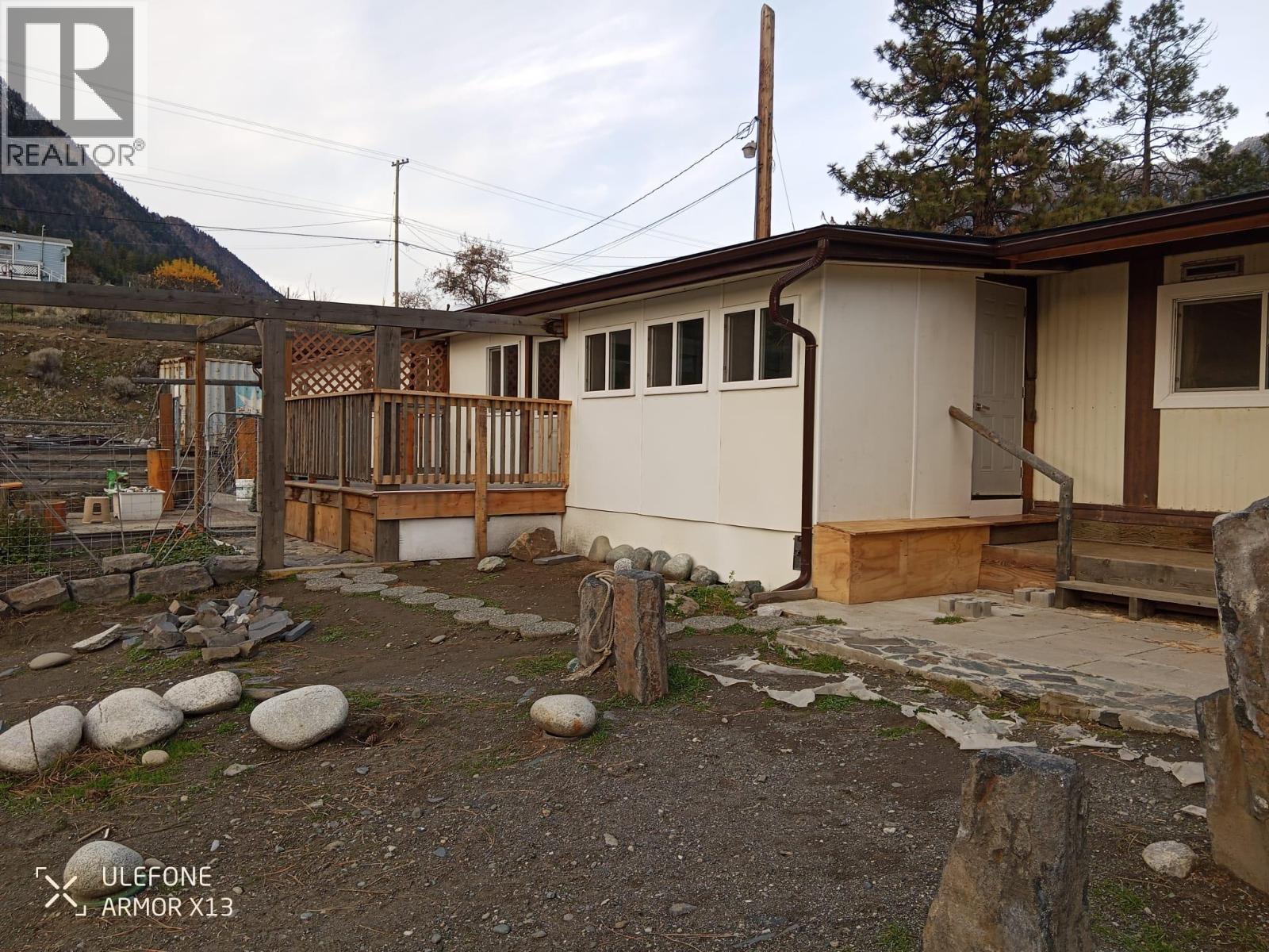 100 Main Street Property Photo 8