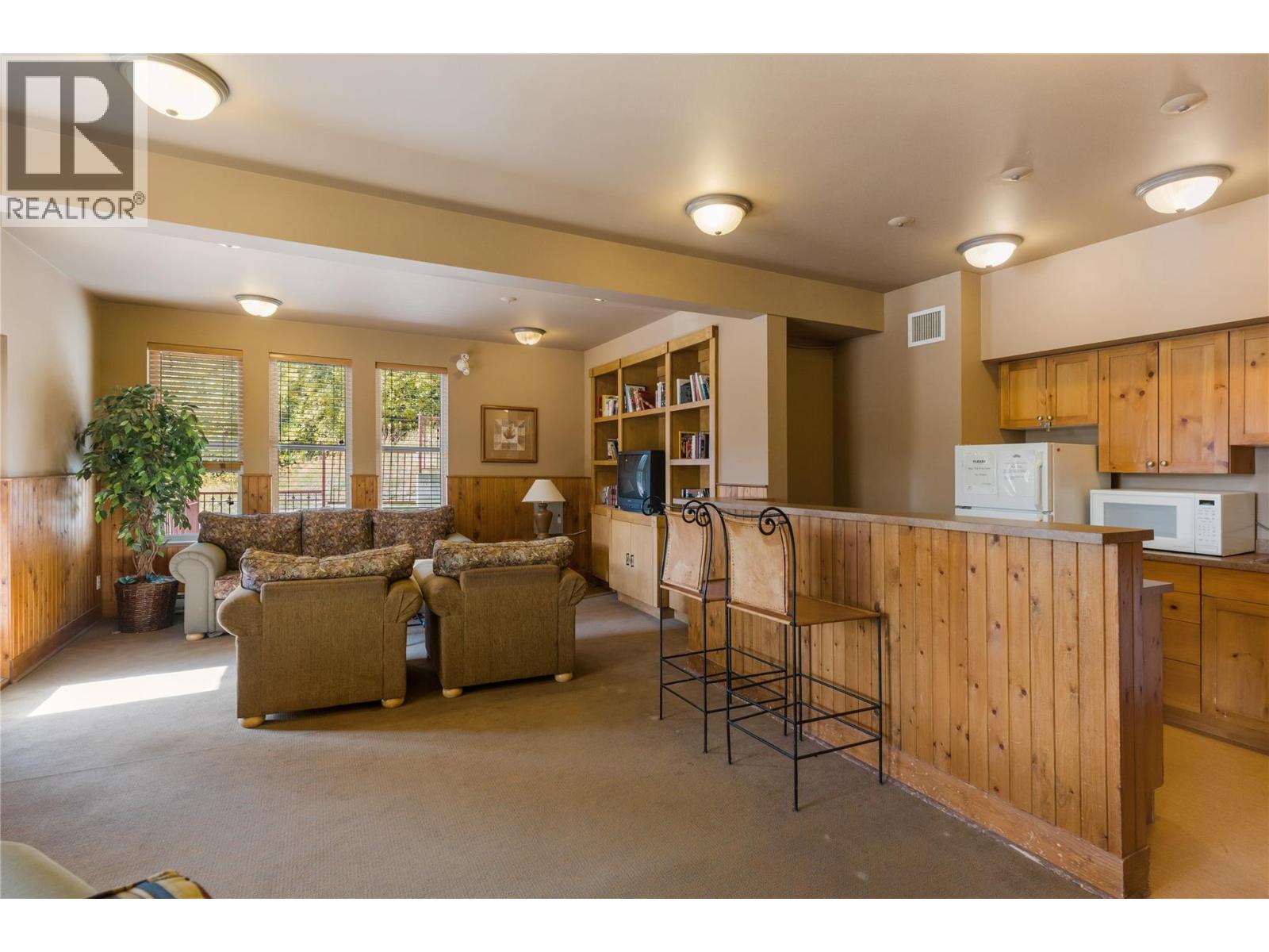 9802 Silver Star Road Unit# 204 Property Photo 29