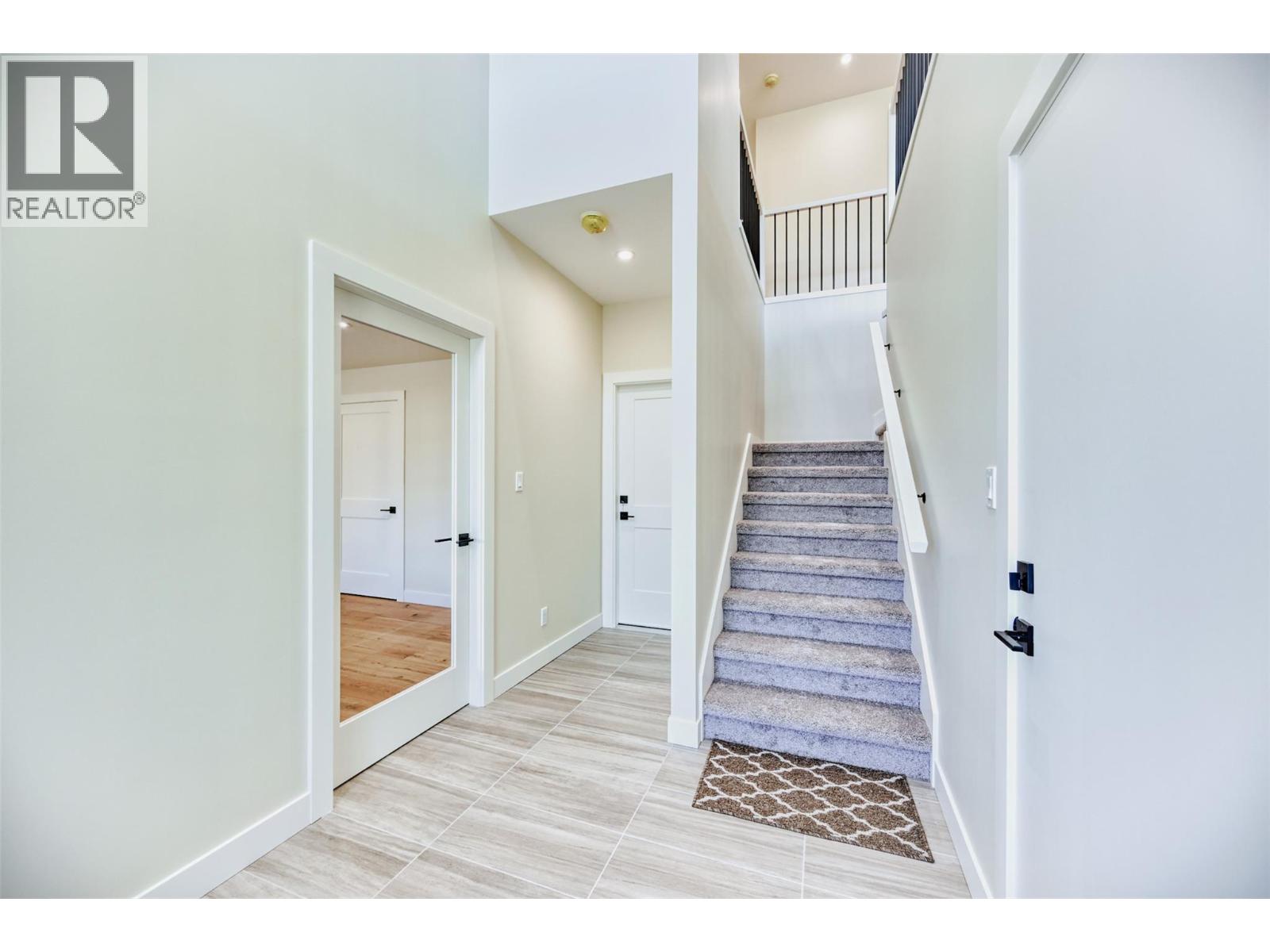 9 Hibiscus Court Property Photo 3