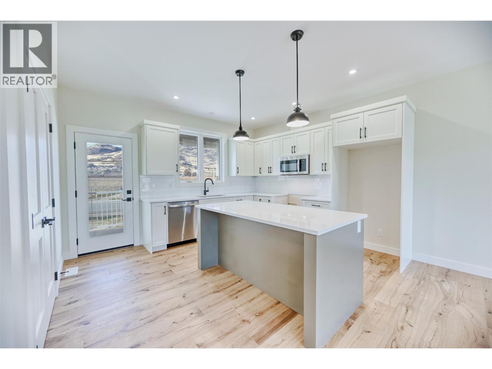 9 Hibiscus Court Property Photo 8