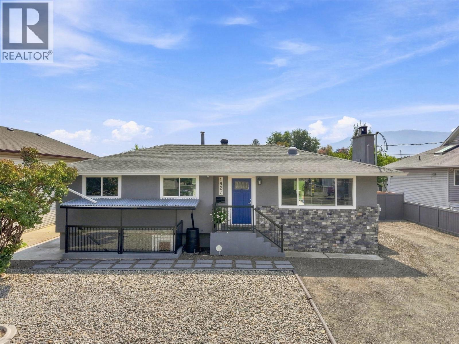 1827 Parkcrest Avenue Property Photo 3