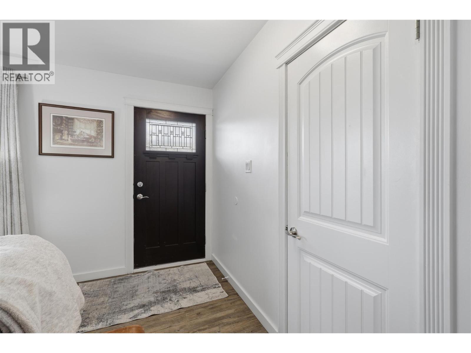 1827 Parkcrest Avenue Property Photo 8