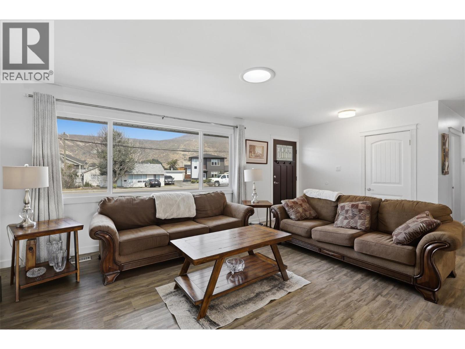 1827 Parkcrest Avenue Property Photo 11